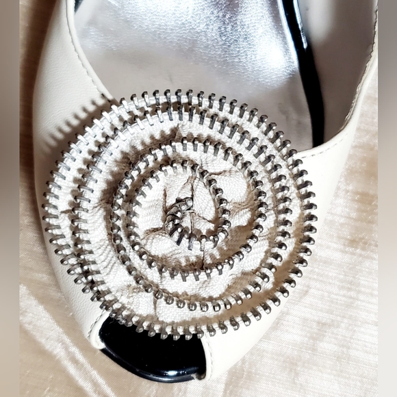 AK Anne Klein shoes - Picture 3 of 8